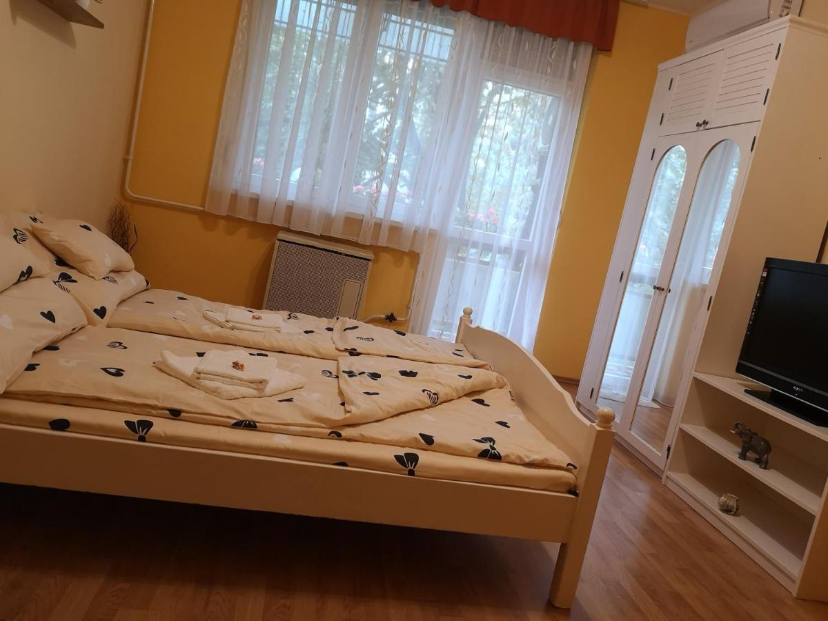 Natasa Apartman Orosháza Esterno foto