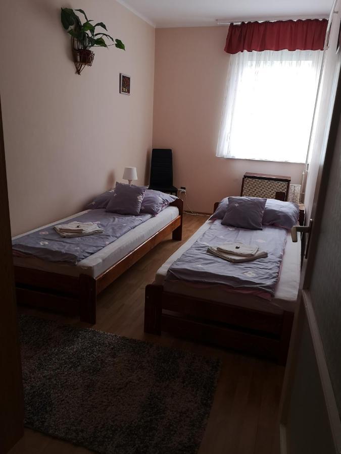 Natasa Apartman Orosháza Esterno foto