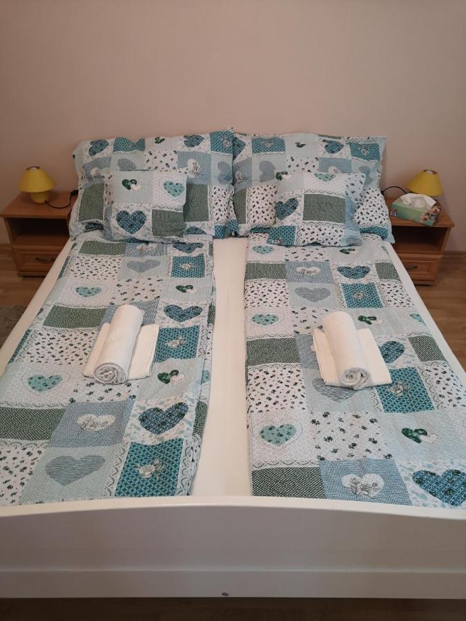 Natasa Apartman Orosháza Esterno foto